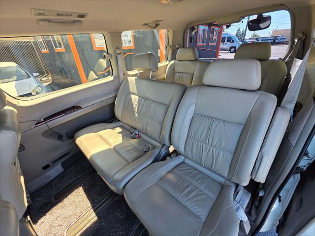 2000 Nissan El Grande VAN