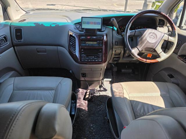 2000 Nissan El Grande VAN