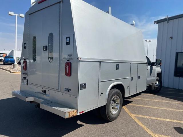 2018 Chevrolet Silverado 3500HD Chassis LT