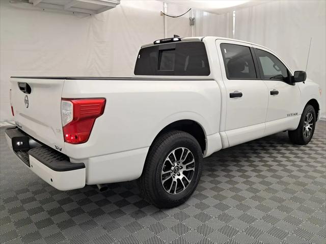 2023 Nissan Titan Crew Cab SV 4x2