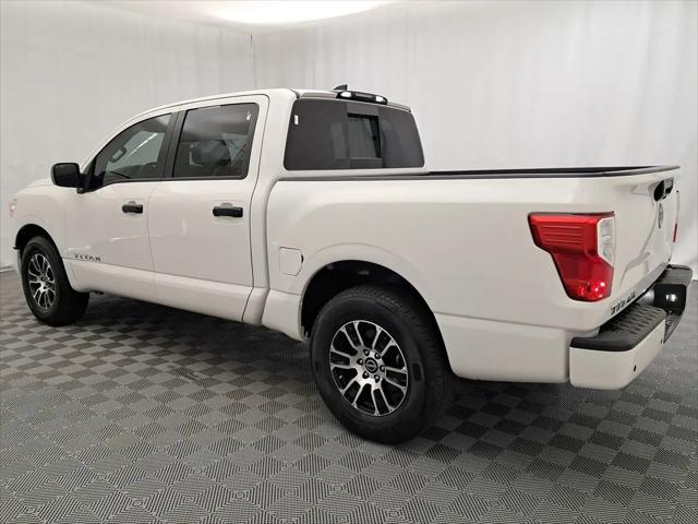 2023 Nissan Titan Crew Cab SV 4x2