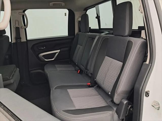 2023 Nissan Titan Crew Cab SV 4x2