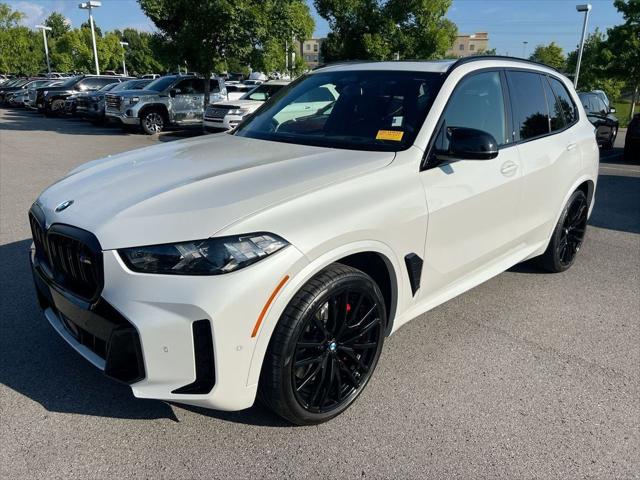 2025 BMW X5 M60i