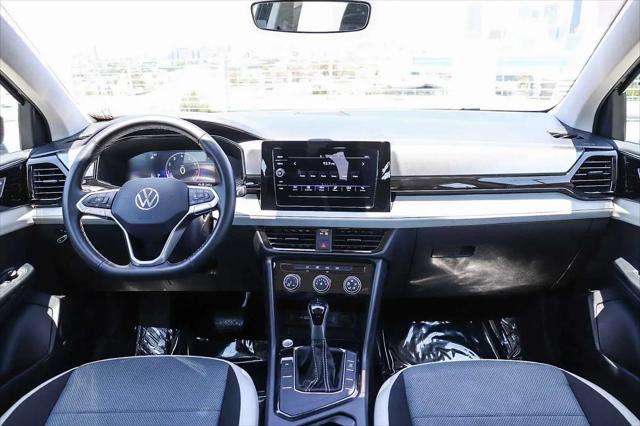 2025 Volkswagen Taos 1.5T S