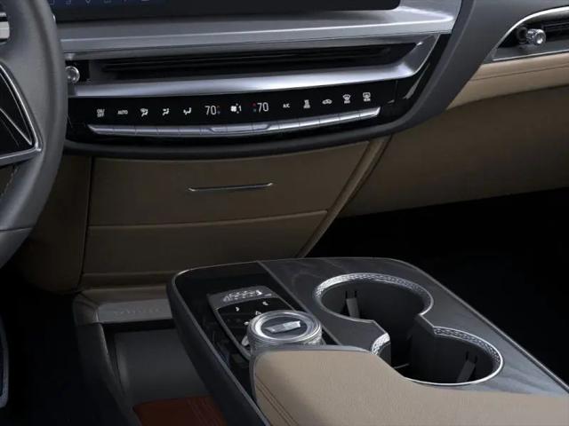 2025 Cadillac iQ Sport w/1SK
