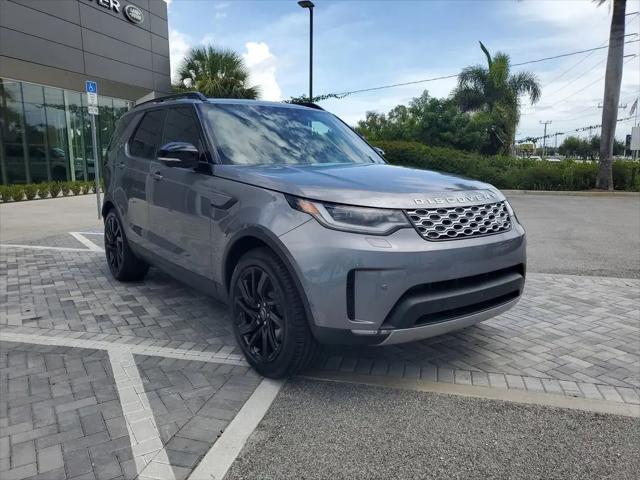 2025 Land Rover Discovery P300 S