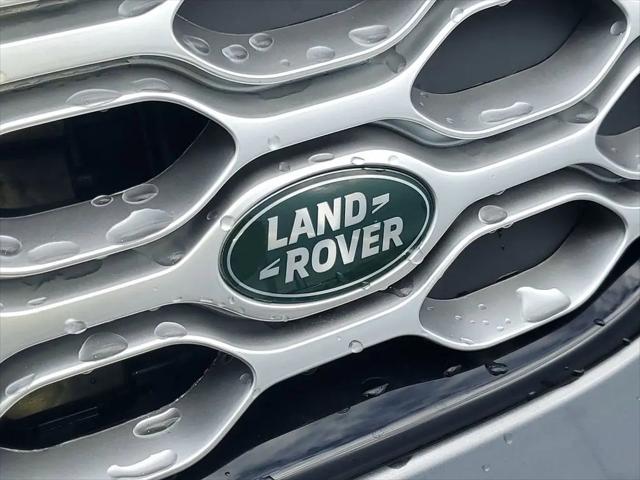 2025 Land Rover Discovery P300 S