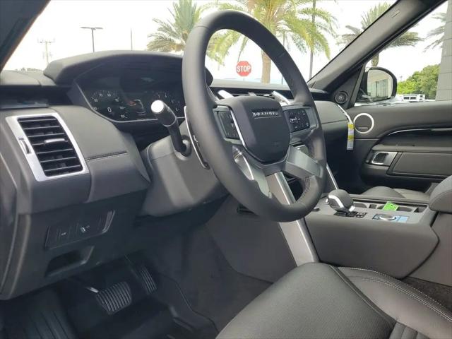 2025 Land Rover Discovery P300 S