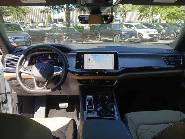 2026 Volkswagen Atlas Cross Sport SE with Technology