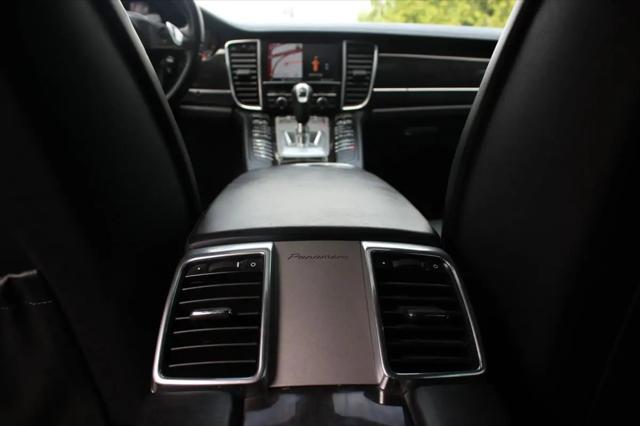 2013 Porsche Panamera GTS