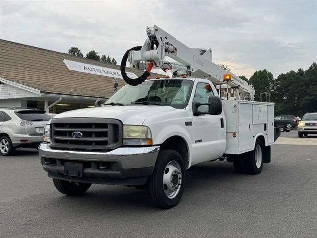 2004 Ford F-550 XL