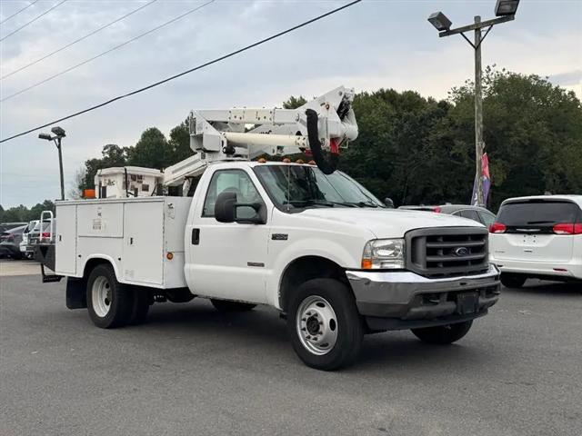 2004 Ford F-550 XL
