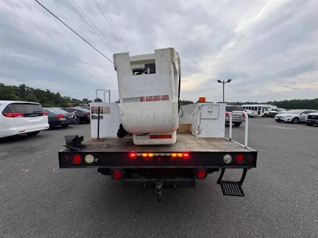 2004 Ford F-550 XL