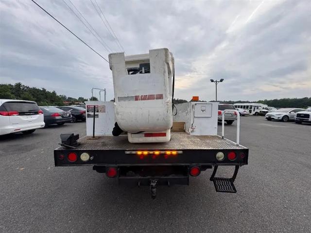 2004 Ford F-550 XL