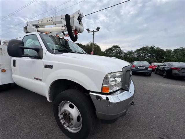 2004 Ford F-550 XL