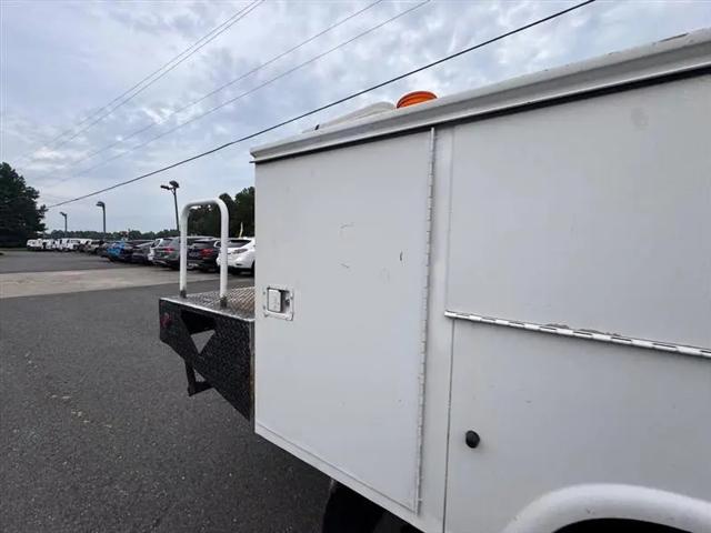 2004 Ford F-550 XL