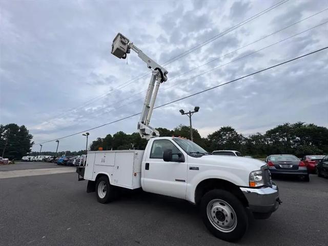 2004 Ford F-550 XL