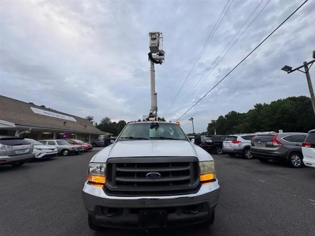 2004 Ford F-550 XL