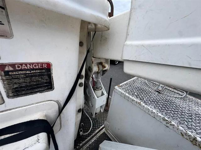 2004 Ford F-550 XL