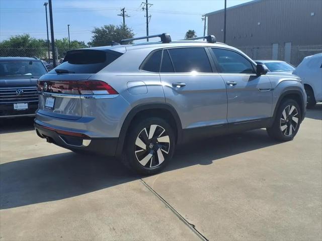 2026 Volkswagen Atlas Cross Sport SE with Technology