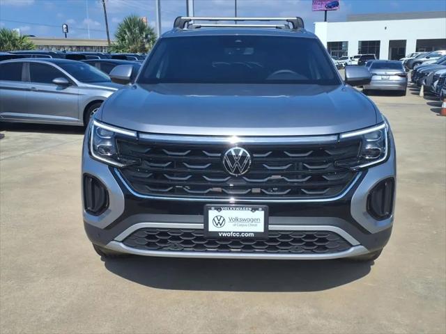 2026 Volkswagen Atlas Cross Sport SE with Technology
