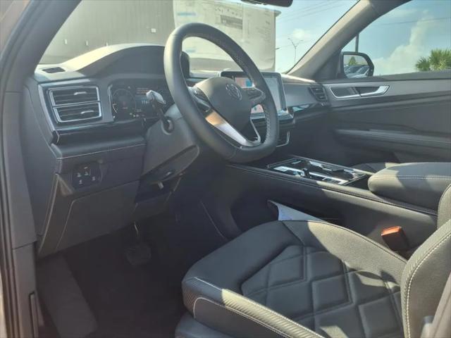 2026 Volkswagen Atlas Cross Sport SE with Technology