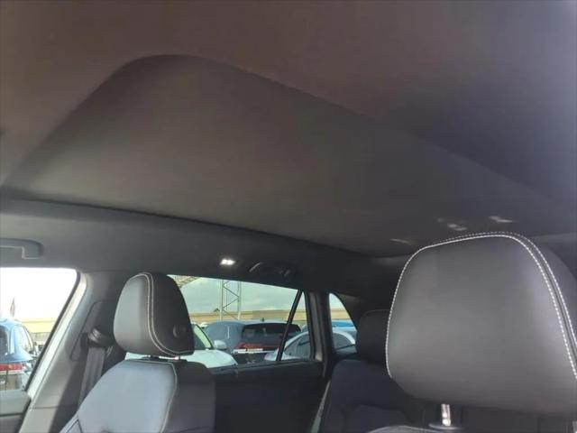 2026 Volkswagen Atlas Cross Sport SE with Technology
