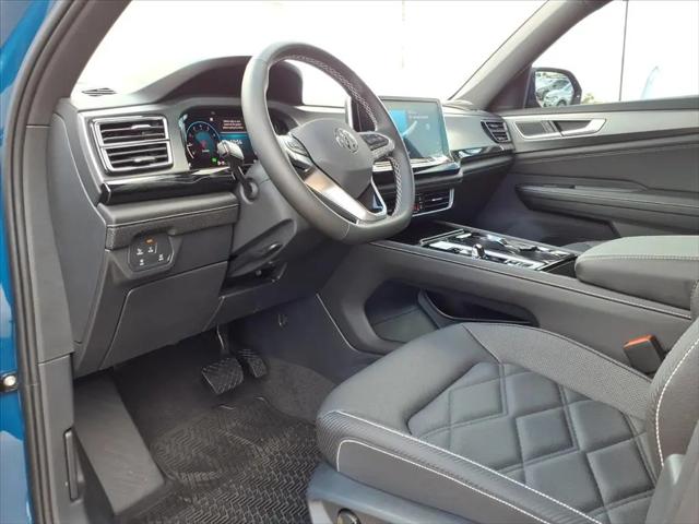2026 Volkswagen Atlas Cross Sport SE with Technology