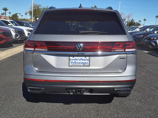 2026 Volkswagen Atlas SE with Technology