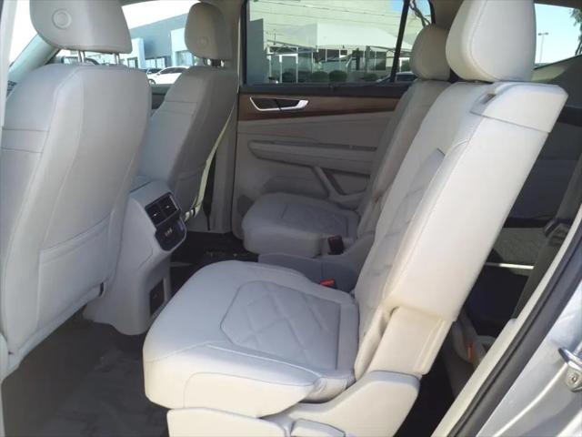 2026 Volkswagen Atlas SE with Technology