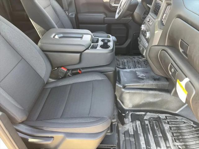 2025 GMC Sierra 2500HD 2WD Double Cab Standard Bed SLE
