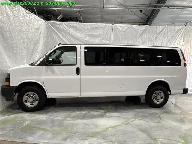 2022 Chevrolet Express Passenger RWD 3500 Extended Wheelbase LS