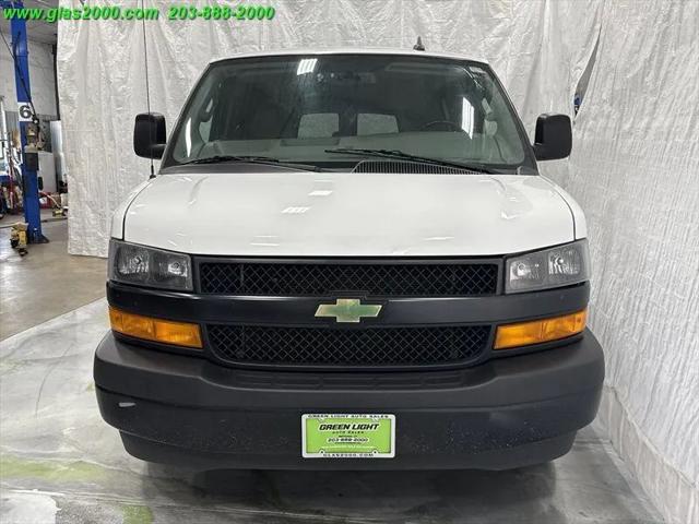 2022 Chevrolet Express Passenger RWD 3500 Extended Wheelbase LS