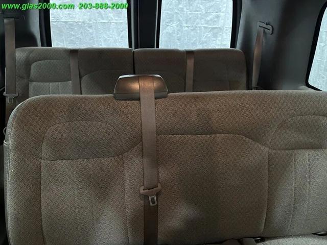 2022 Chevrolet Express Passenger RWD 3500 Extended Wheelbase LS