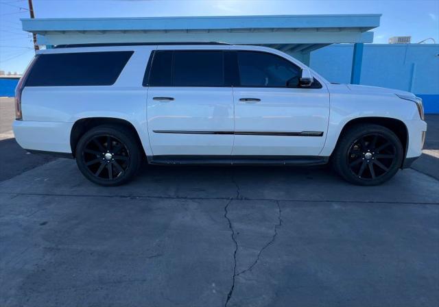 2016 Cadillac Escalade ESV Standard