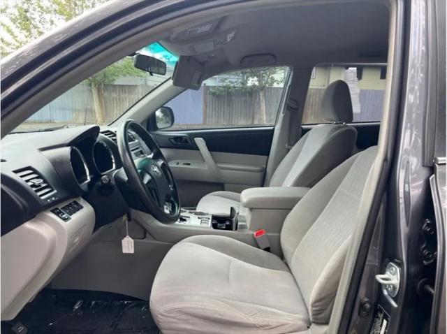 2012 Toyota Highlander Base V6