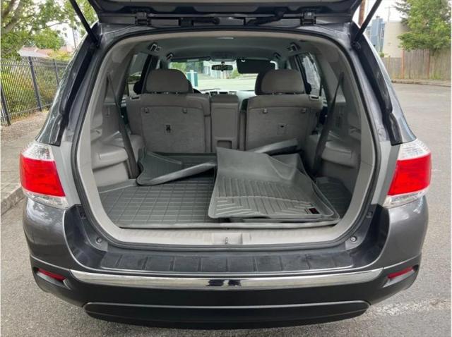 2012 Toyota Highlander Base V6