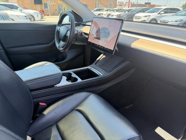 2022 Tesla Model Y Long Range Dual Motor All-Wheel Drive