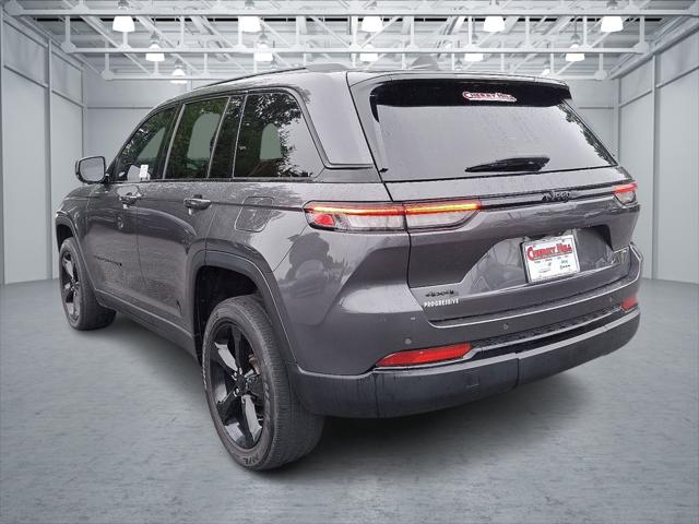 2022 Jeep Grand Cherokee Altitude 4x4