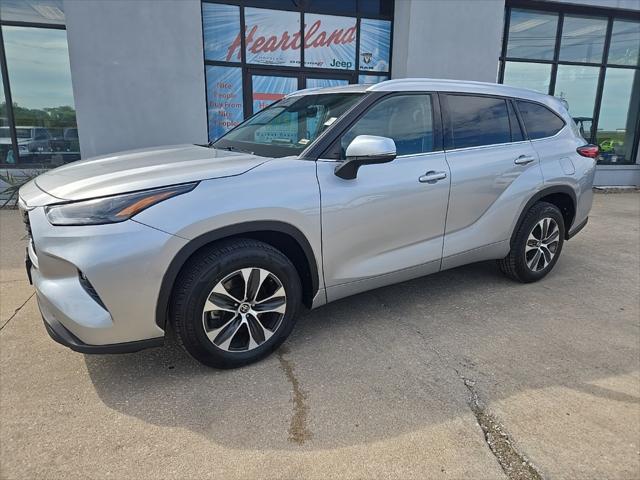 2022 Toyota Highlander XLE 2022 Toyota Highlander XLE