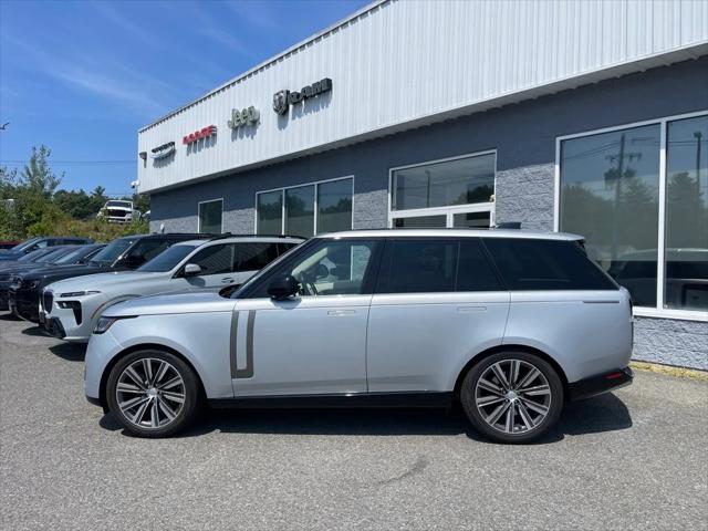 2023 Land Rover Range Rover P530 SE
