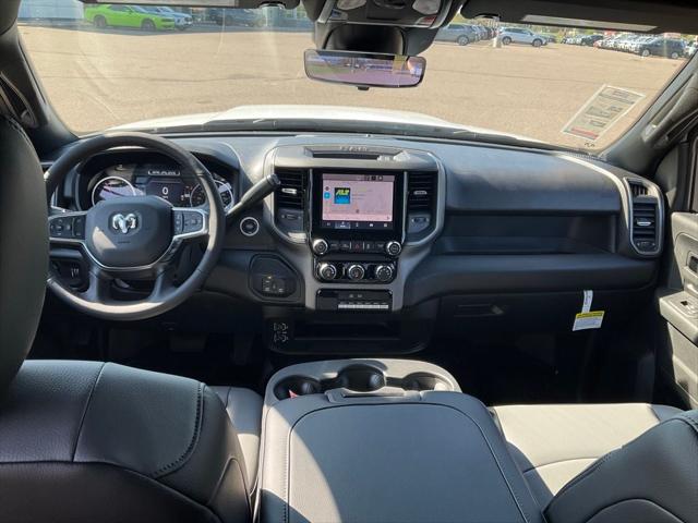 2025 RAM Ram 3500 Chassis Cab RAM 3500 TRADESMAN CREW CAB CHASSIS 4X4 60 CA