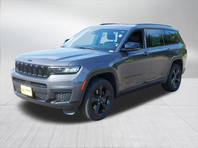 2022 Jeep Grand Cherokee L Altitude 4x4 2022 Jeep Grand Cherokee L Altitude 4x4