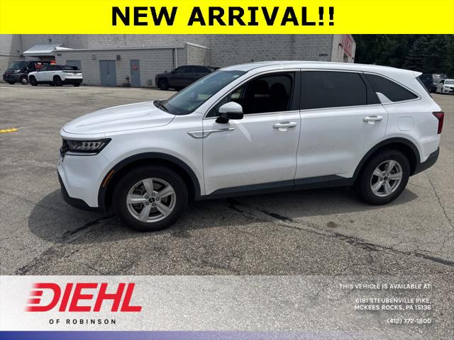 2022 Kia Sorento LX