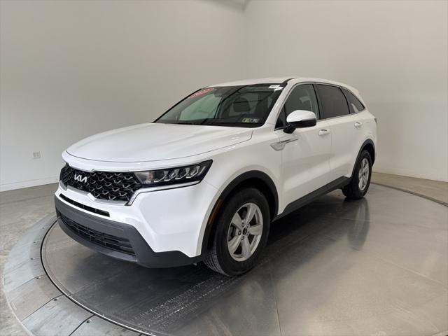 2022 Kia Sorento LX