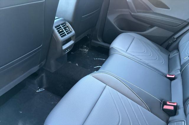 2025 Volkswagen Tiguan 2.0T SE