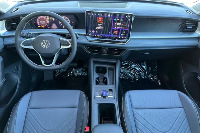 2025 Volkswagen Tiguan 2.0T SE