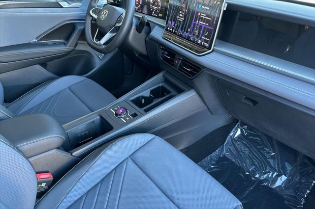 2025 Volkswagen Tiguan 2.0T SE