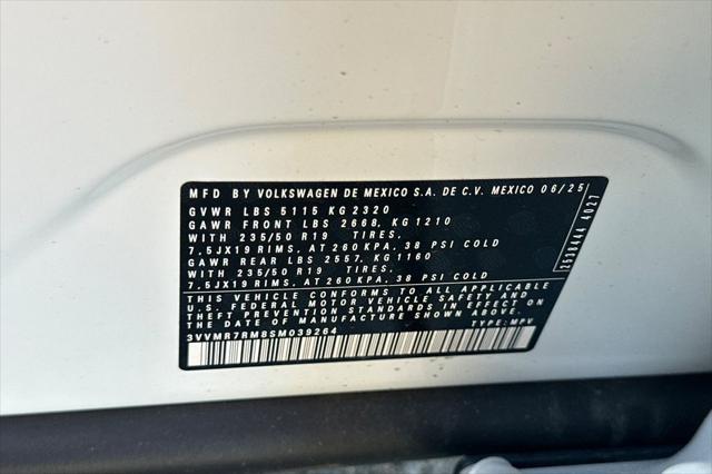 2025 Volkswagen Tiguan 2.0T SE