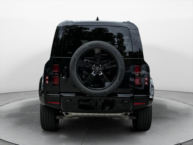 2025 Land Rover Defender 110 P400 X-Dynamic SE